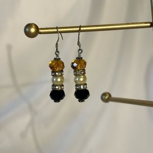 Amber gemstones, peral, and black bead earrings